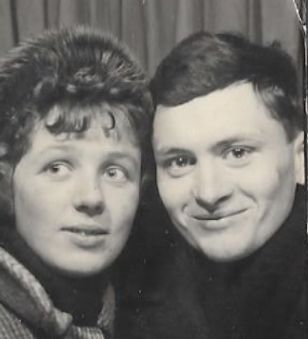 Et ungdomsbillede fra efteråret 1963. Vi var lige blevet officielt forlovet.