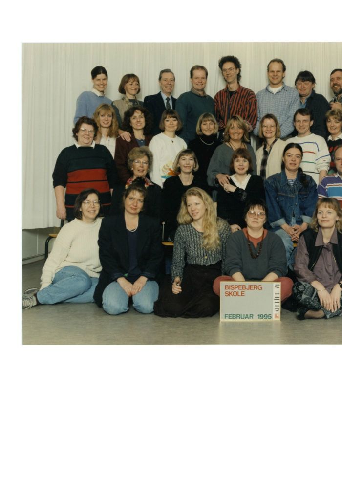 lærerstaben 1995  Har du navne på blot nogle af dem så skriv lige en mail eller i kommentar feltet