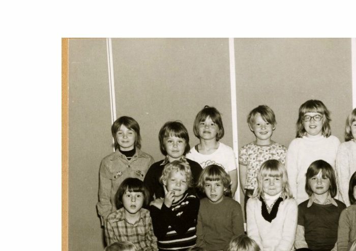 Årgang 1974. kan du hjælpe med navne ?