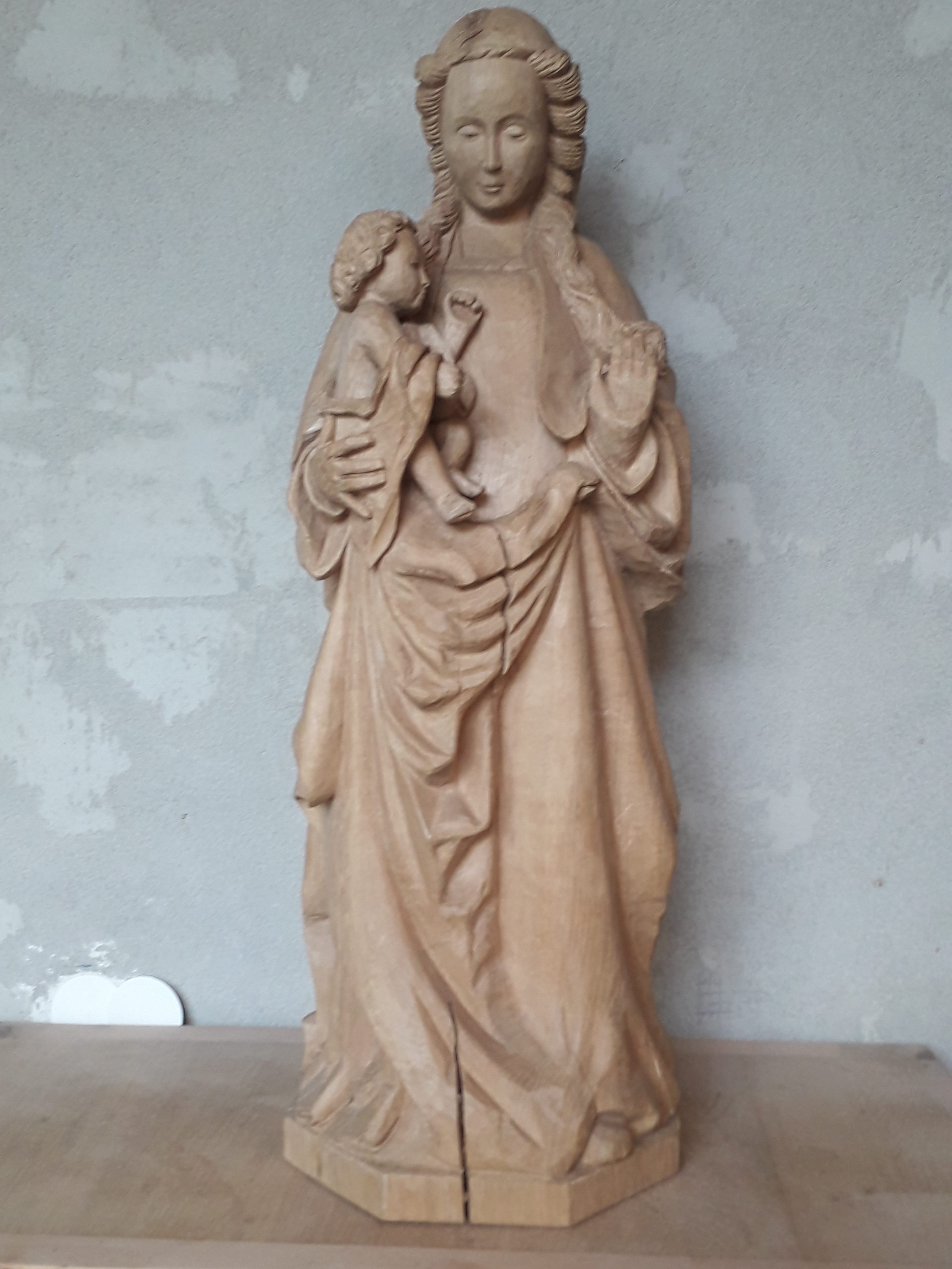 Maria mit Kind, eichenholz