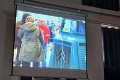 video02