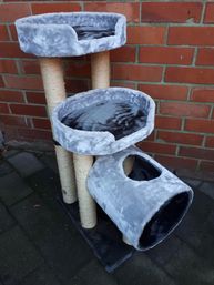 Katten krabpaal kattoy prijs 103 Euro 