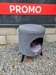  krabpaal kruk ( toonzaalmodel ) prijs 19 euro