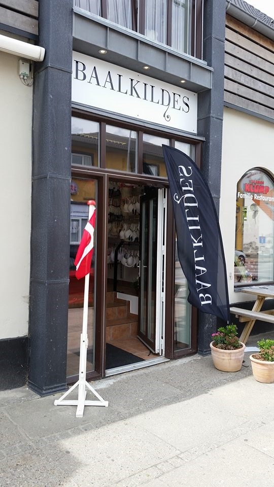 STOR BUTIK - Midt i den Gamle Købmandsgaard - 122 m2