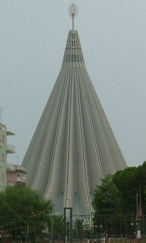 Santuario della Madonna delle Lacrime