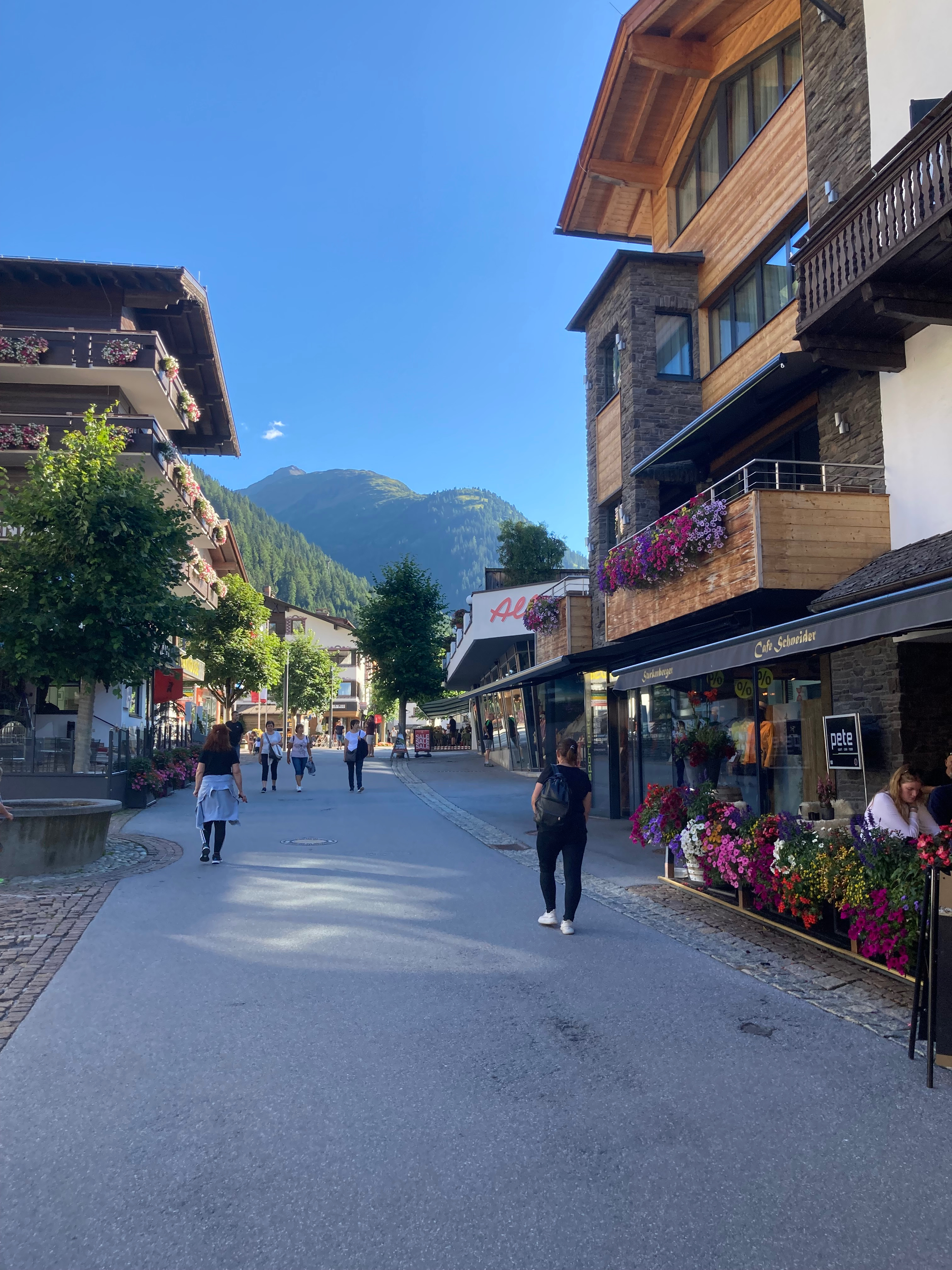 Gågaden i st. Anton