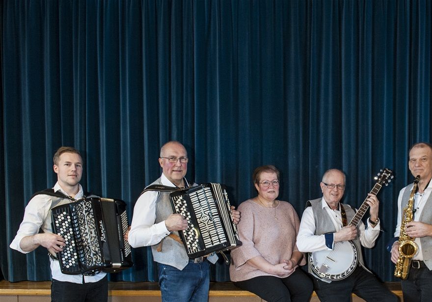 Herr Fåkress Musikanter Underhöll på Afternoon Tea