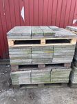Mörk sjöstensplatta 