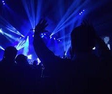 Tysken missade sin dejt på discot i Bournemouth. Rätt åt honom.