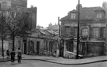 Le Bateau Lavoir. Som Max Jacob döpte byggnaden till, då den liknade tvättpråmarna på Seine.
