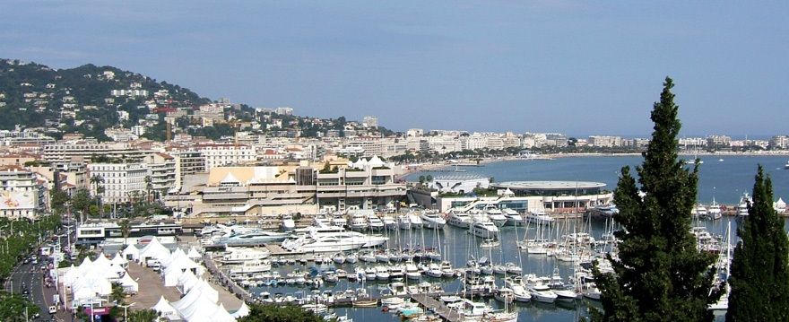 Panorama över Cannes-bukten.