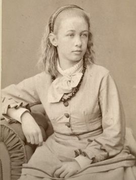 Hilma af Klint som ung flicka.