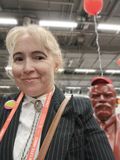 Carin Myrberg with statue of Lenin