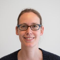 Eveline Decroos