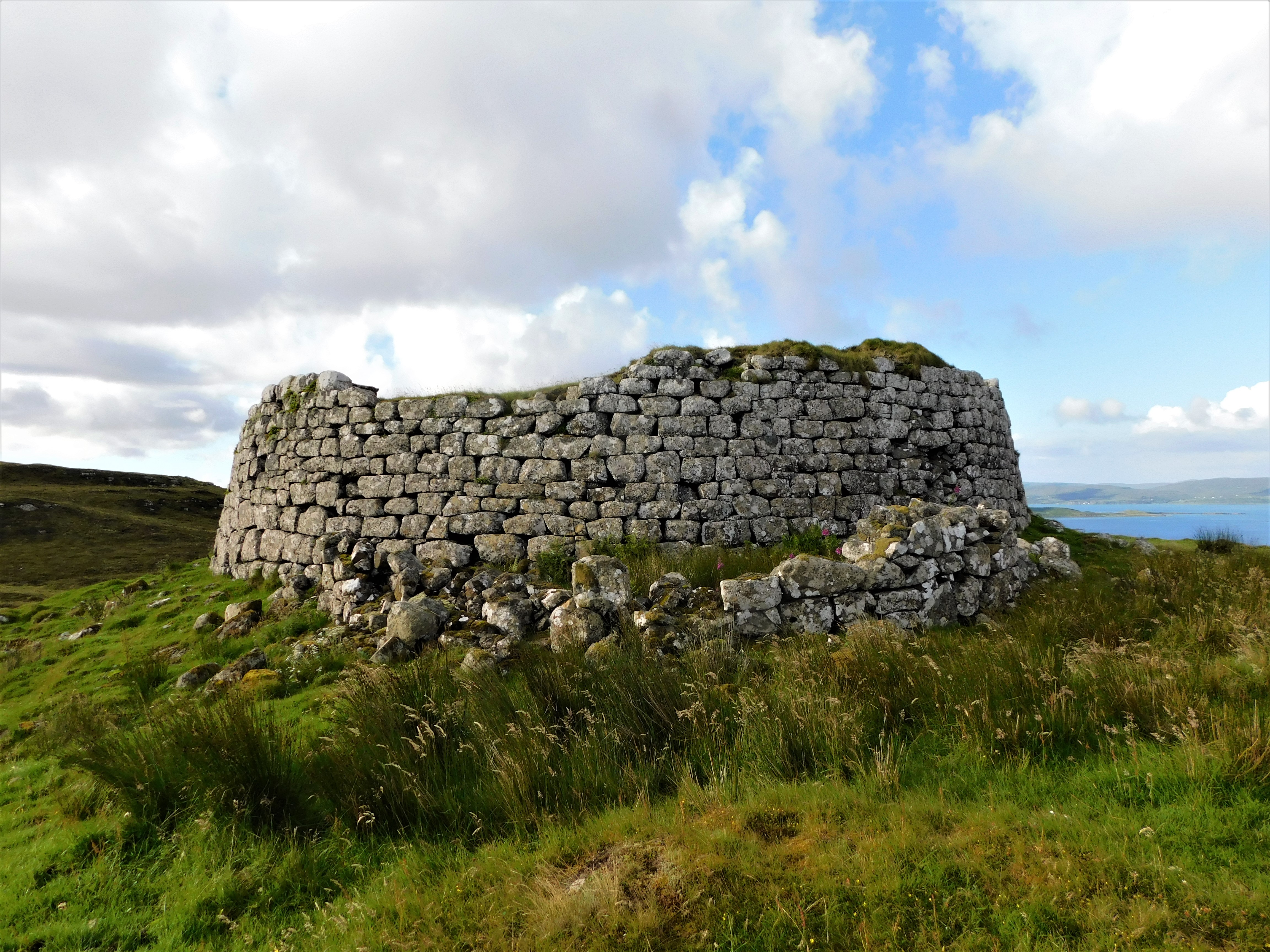 Dun Hallin Broch (1)
