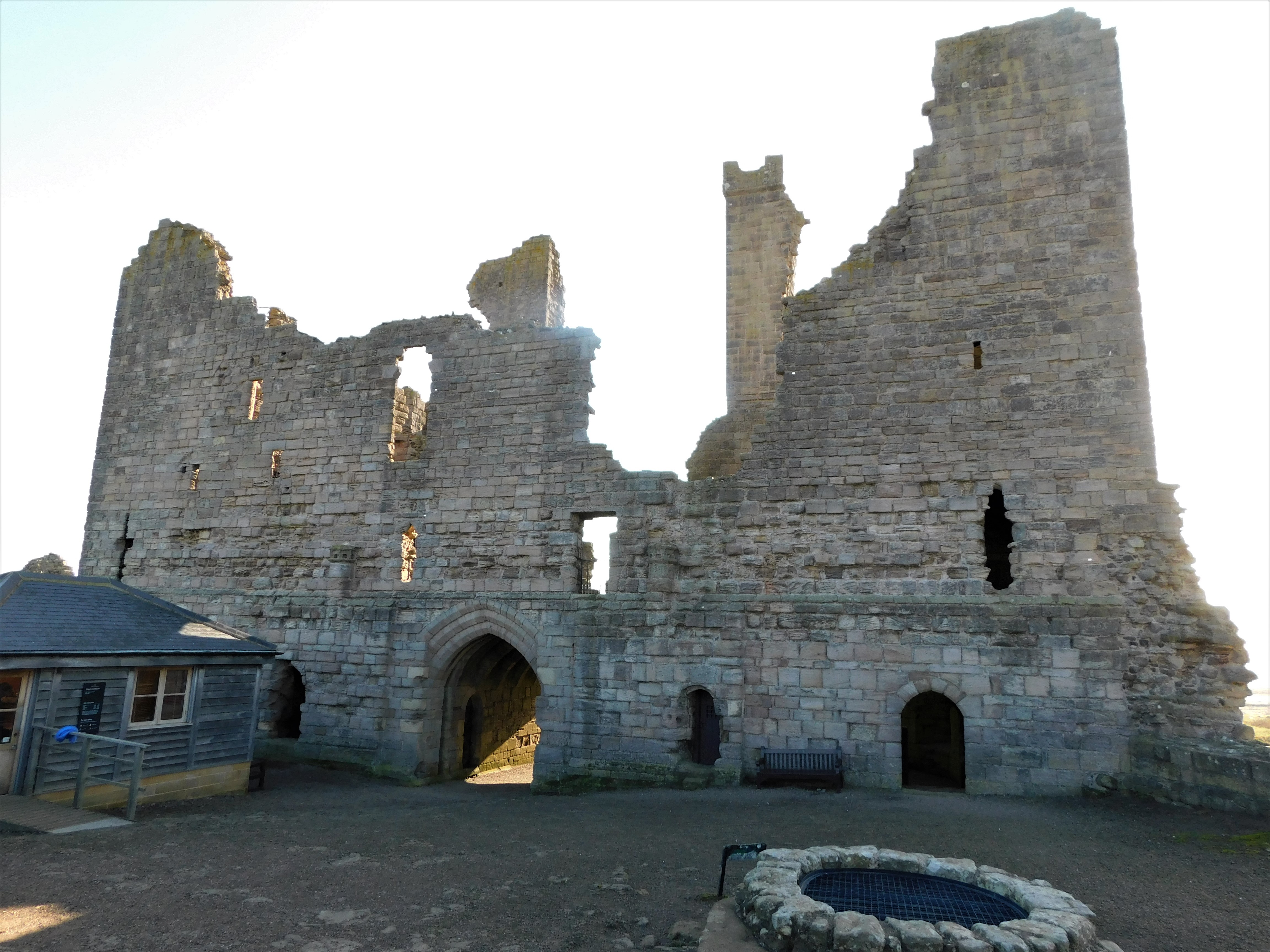 Dunstanburgh Castle (4)