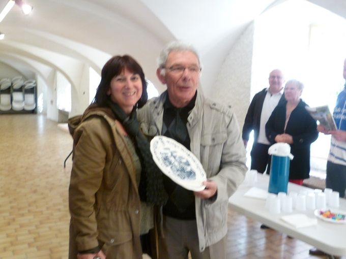 Monsieur Yves Lejour et madame Monique Dessenon. 