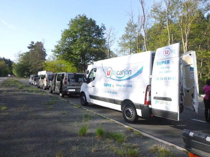 le convoi au complet.