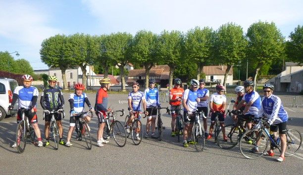 départ pour une sortie vallonnée mai 2022 