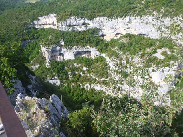 les gorges vue de l'autre rive.