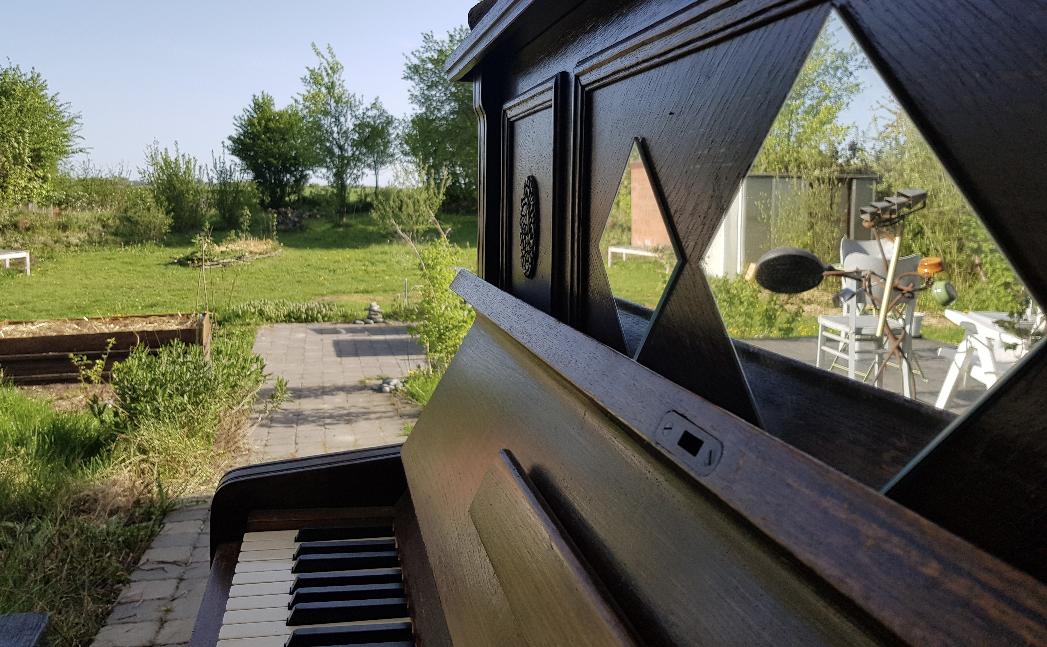 al'buse piano jardin 