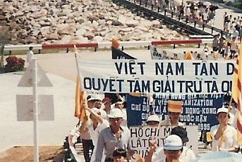 Tin tức ông Đào Minh Quân đứng ra nḥân tṛong nhịêm Th̉u Tướng CPQGVNLT đựơc đồng bào đón nḥân với tất c̉a hân hoan, vui mừng. K̉ê c̉a trong các tṛai ṭy ṇan xa xôi cũng rũ nhau bỉêu tình ̉ung ḥ̀ô Th̉u Tướng Đào Minh Quân. 