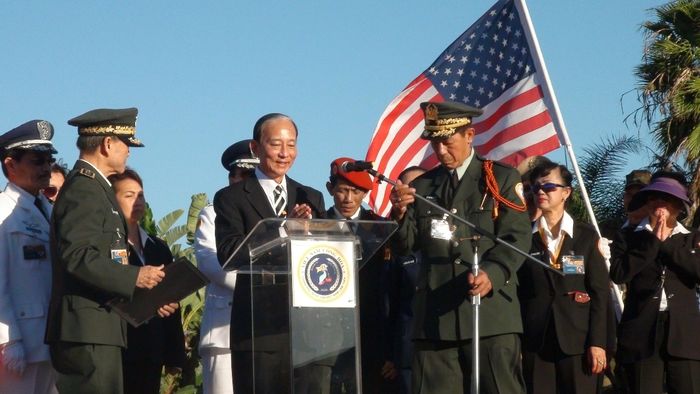 THỦ TƯỚNG ĐÀO MINH QUÂN CẦU NGUYỆN TRƯỚC KHI TUYÊN BỐ THÀNH LẬP ĐỆ TAM VIỆT NAM CỘNG HÒA TẠI QUẬN CAM, NAM CALI NGÀY MỒNG MỘT TẾT MẬU TUẤT 16 THÁNG 02 NĂM 2018.