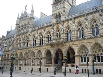 Northampton Guild Hall in London, Where the Unternational Conference of the Republic of Vietnam take place. 
Tòa Thị Chính London, nơi được CPQGVNLT chọn lựa để tổ chức Nghị Hội Quốc Tế Việt Nam Cộng Hòa ngày 16.9.2018 