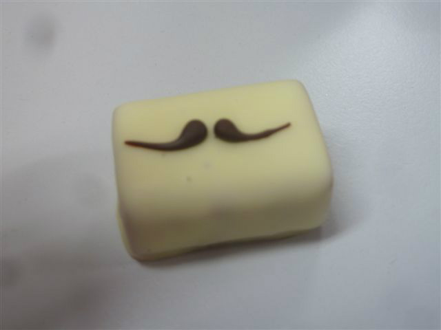                                  la praline moustache 