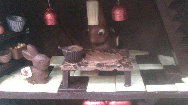 ME VOILA POUR UNE DERNIERE FOIS A MON MARBRE DE LA CHOCOLATERIE CORNE PORT ROYAL......  
