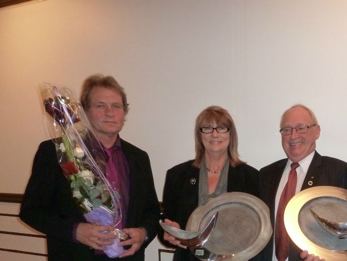 Knut Gustavsson og Else Grytvik (Busk-Hus Kwando), John Bjarne Busklein (leder NCCK Midt-Norge), Arne Balstad og Ann-Elin Balstad (Pei Fang On Fire)