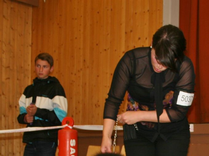 Best in show, Pei fang walk over, Vibeke Paulsen og dommer Tanya Hulsund