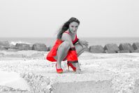 WEBSITE GLAMOUR 12 years later 2090 red