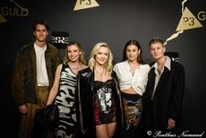 Zara Larsson med band