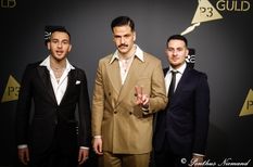 Mustafa Al Mashhadani med vänner