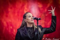 ©Ponthus Niemand_Vi som älskar 90 & 00 talet 2024_Jenny Ace of Base-21