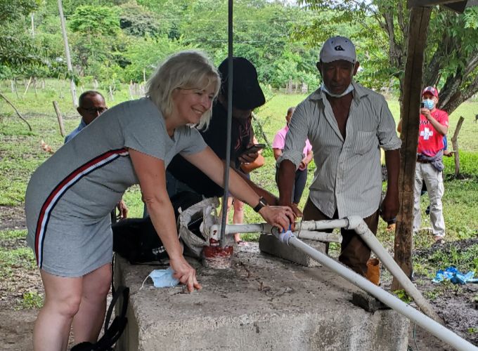 Janice Rauser- co-leader and founder of COMMIT at the well inauguration in Nandarola, September, 2021