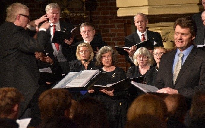 Julekonsert i Trefoldighetskirken sammen med Oslo Håndverker sangforening og solist Njål Sparbo