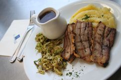 freshly-grilled-meat-courtyardbrasserie-olney