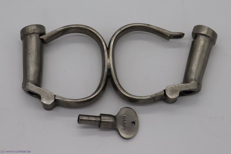 Hiatt Model UL-1-H Ultimate Handcuffs, Nickel