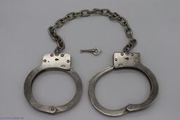 American Handcuff Company L100