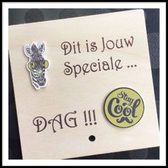 Houten wenskaart jarig, speciale dag