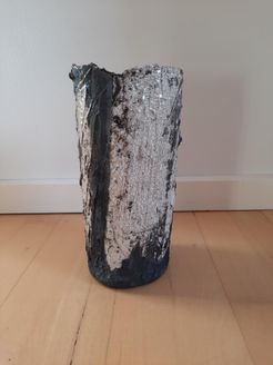Nr. 37: Sort-hvid vase