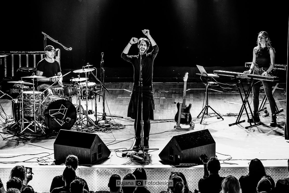 Auger - F-Haus Jena - Marcus Carter, Kyle J Wilson & Marta Goergens
