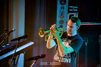 Jonas von Das Lumpenpack live im F-Haus Jena - 22.10.2021