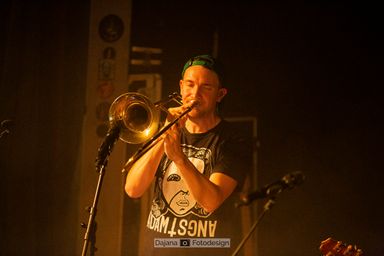 Jonas von Das Lumpenpack live im F-Haus Jena - 22.10.2021