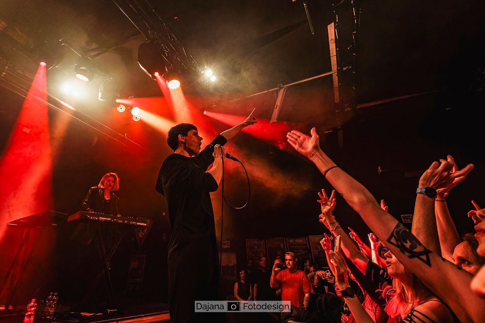Empathy Test live im DAS BETT Frankfurt 31.3.2024