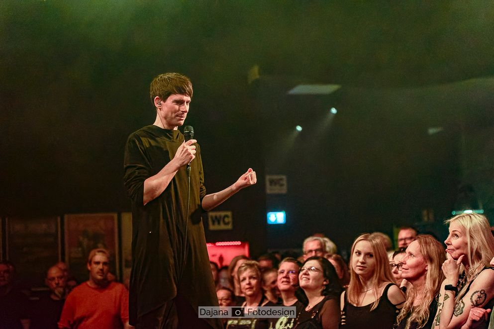 Empathy Test live im DAS BETT Frankfurt 31.3.2024
