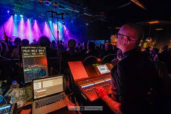 Empathy Test live im DAS BETT Frankfurt 31.3.2024