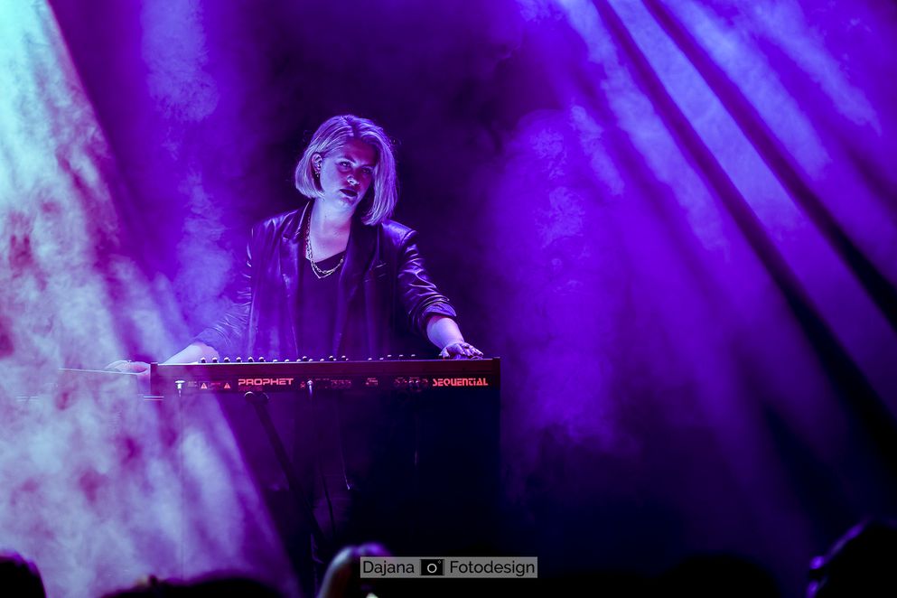 Empathy Test live im DAS BETT Frankfurt 31.3.2024